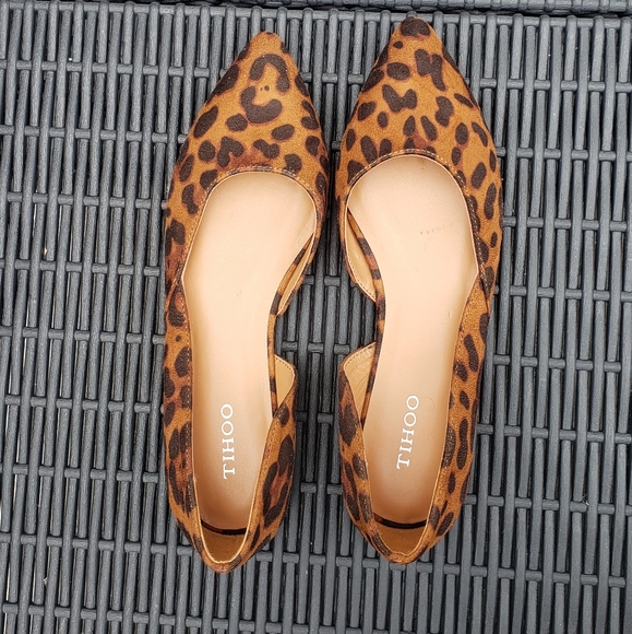 Shoes - New cheetah print flats sz 6